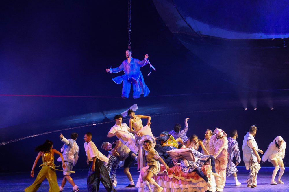 Première des Incouchables: le Cirque du soleil éblouit encore - L